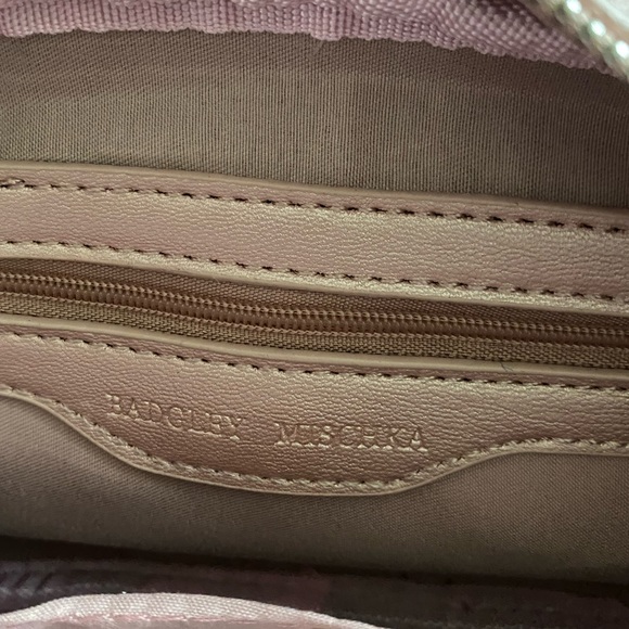 Badgley Mischka pink camera bag NWT - Picture 4 of 6